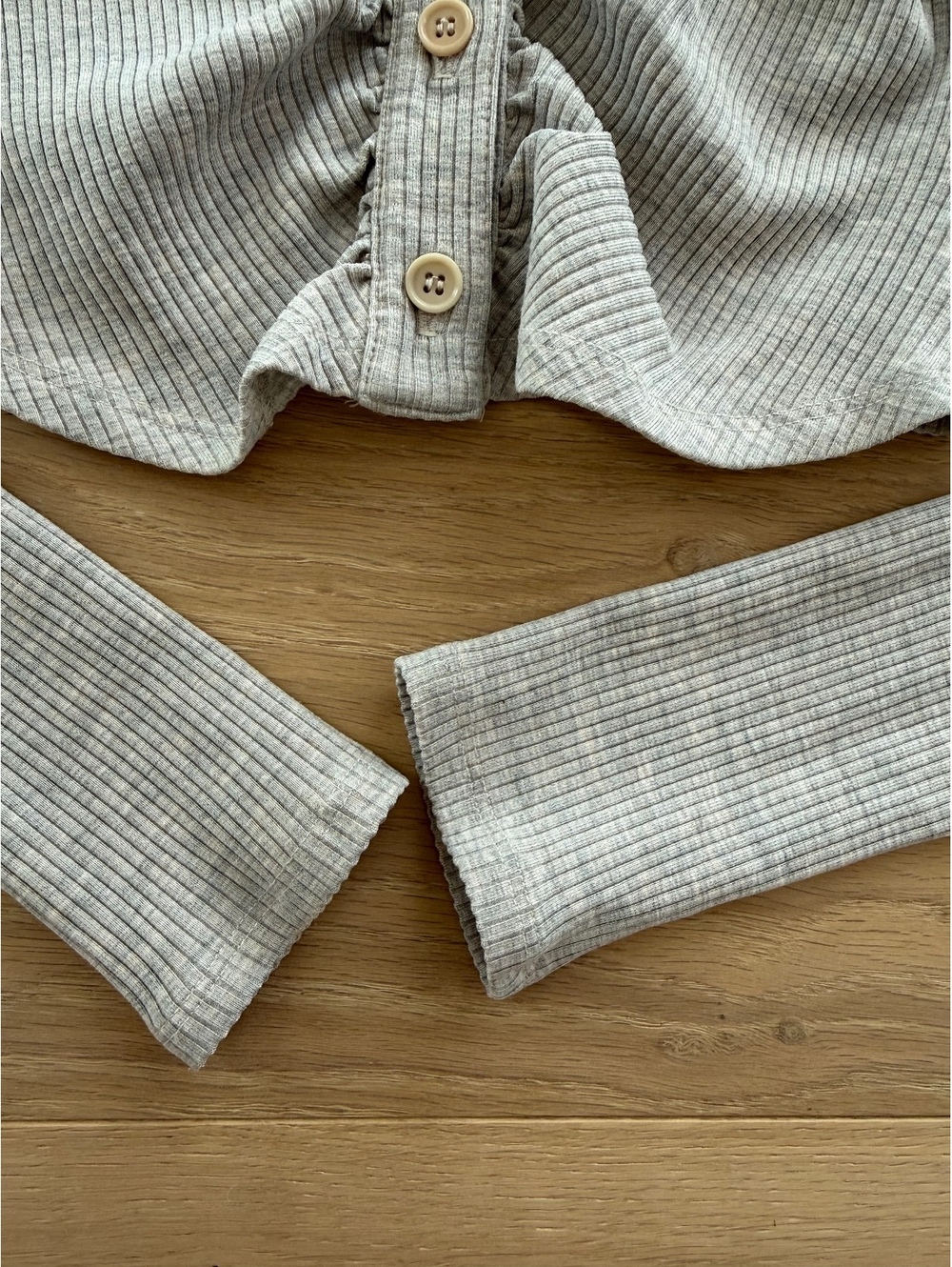 Reformation Gray Ribbed Ruched Button Front Collared Top XS - Picture 5 of 10